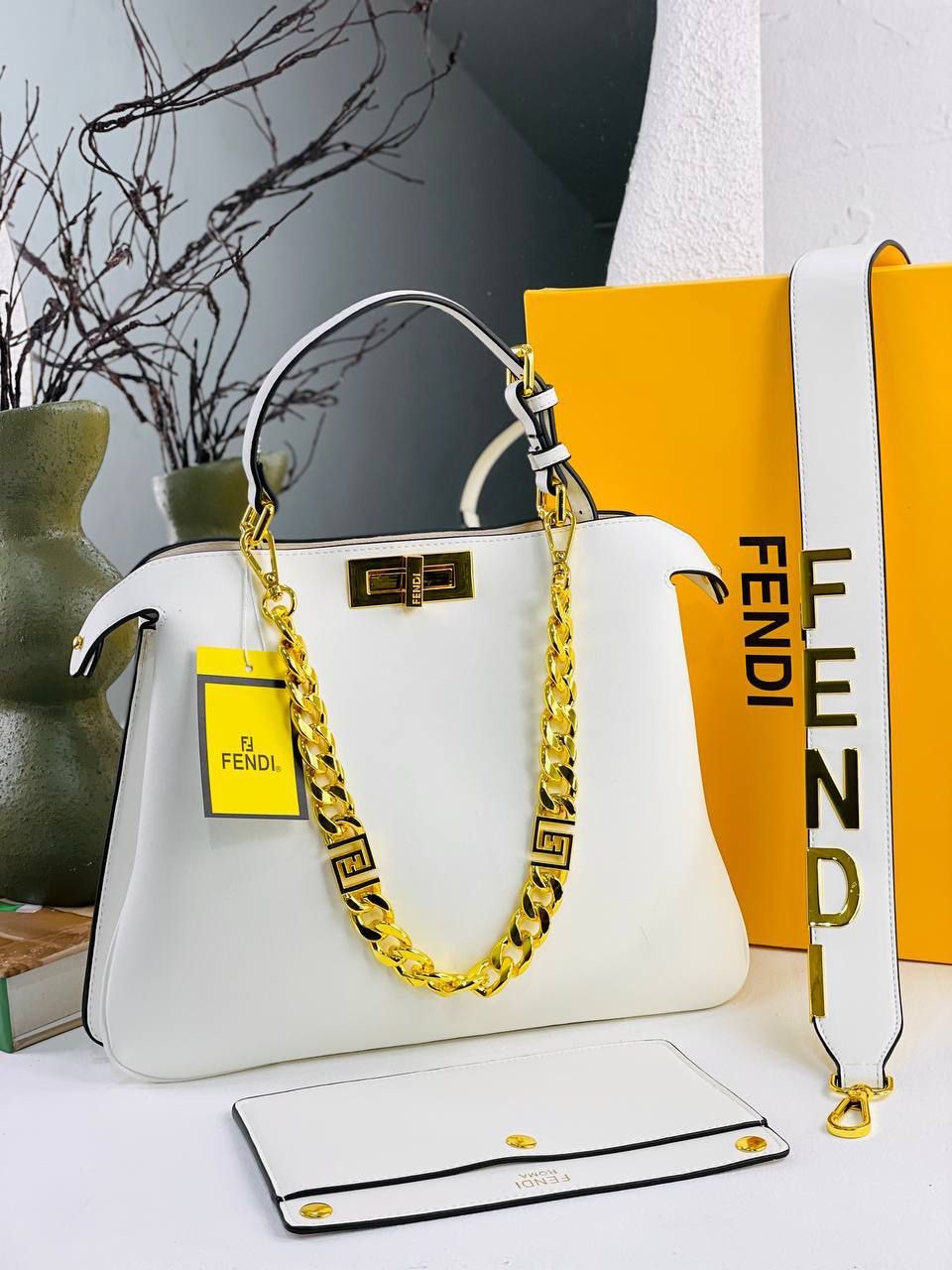 /public/uploads/photos/shares/Suzy bags/IMG_3797.jpeg